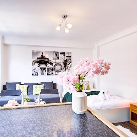 شقة Cozy Studio In Central لندن المظهر الخارجي الصورة